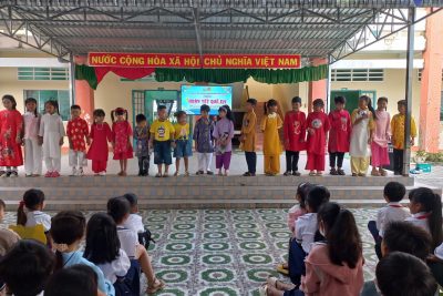 HOẠT ĐỘNG TRẢI NGHIỆM TRONG GIỜ SINH HOẠT DƯỚI CỜ VỚI CHỦ ĐỀ “NGÀY TẾT QUÊ EM”