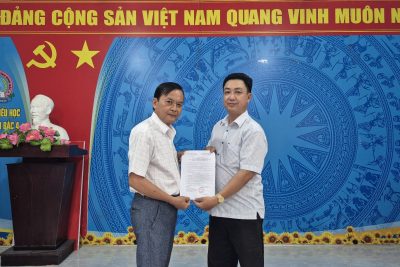 CÔNG BỐ QUYẾT ĐỊNH NÂNG CHI BỘ TRƯỜNG TIỂU HỌC VĨNH BÌNH BẮC 4 THÀNH CHI BỘ CƠ SỞ
