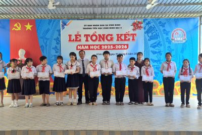 TRƯỜNG TH VĨNH BÌNH BẮC 4 TỔ CHỨC LỄ TỔNG KẾT NĂM HỌC 2025-2026